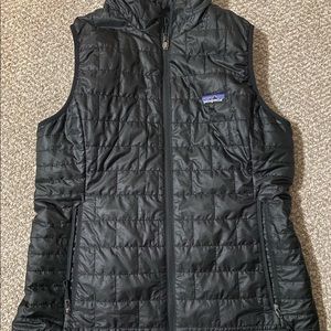 Womens Patagonia medium Black Nanopuff Vest